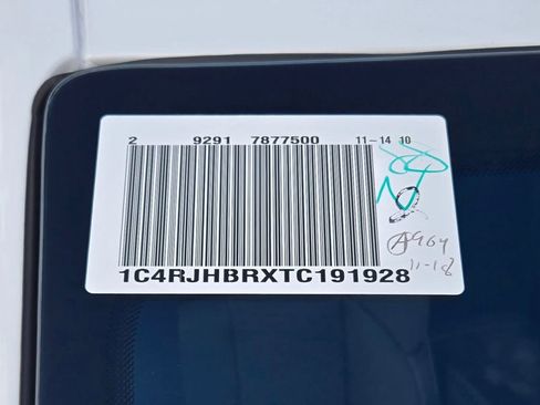 New 2026 Jeep Grand Cherokee Limited w/ Limited Altitude Package image 33