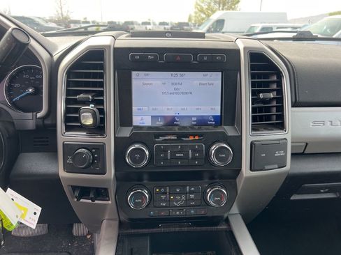 Used 2020 Ford F350 Lariat w/ Chrome Package image 14