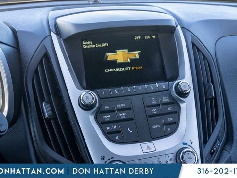 Used 2017 Chevrolet Equinox LT w/ Convenience Package image 7