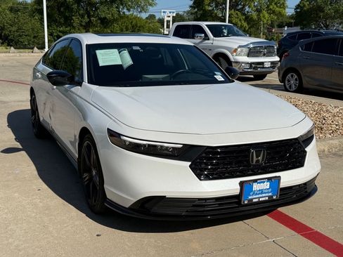 Used 2023 Honda Accord Sport image 7