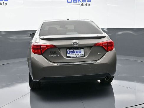 Used 2018 Toyota Corolla SE image 6