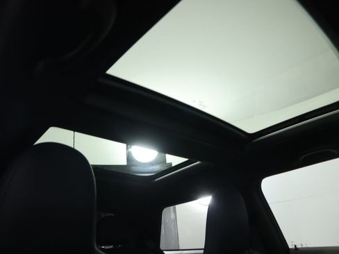 Certified 2025 MINI Cooper S image 18