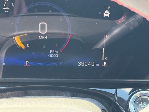 Used 2024 Chevrolet Trax RS w/ Sunroof Package image 25