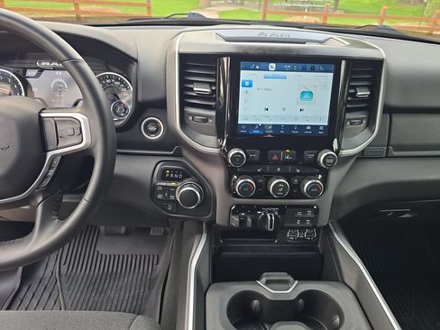 Used 2022 RAM 1500 Big Horn AWD/4WD image 19