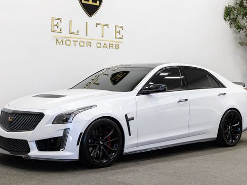 Used 2018 Cadillac CTS V w/ Carbon Fiber Package RWD image 1