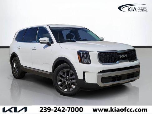 Certified 2023 Kia Telluride LX FWD image 1