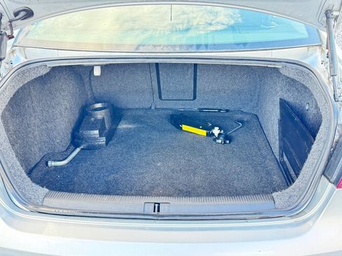 Used 2009 Volkswagen Jetta S FWD image 9