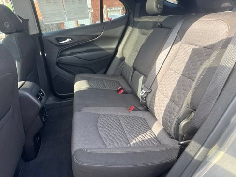 Used 2018 Chevrolet Equinox LT w/ Sun & Infotainment Package AWD/4WD image 23