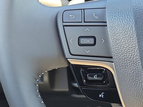 New 2026 Toyota Camry SE image 12