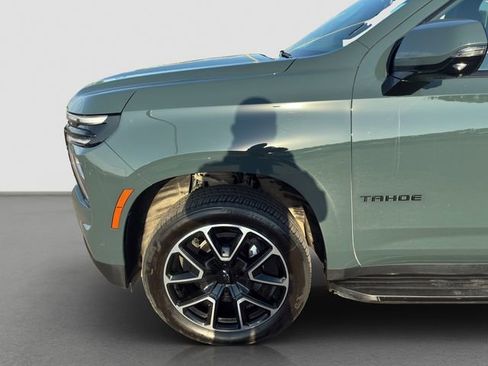 Used 2025 Chevrolet Tahoe RST w/ RST Capability Package AWD/4WD image 9