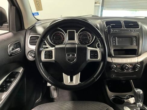 Used 2017 Dodge Journey SXT w/ Chrome Appearance Group FWD image 21
