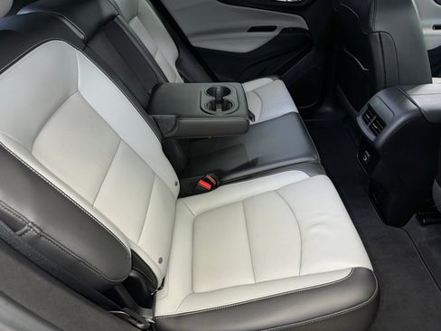 Used 2019 Chevrolet Equinox Premier image 31