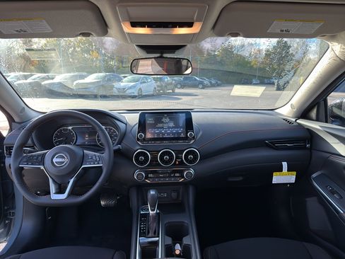 New 2025 Nissan Sentra SR image 29