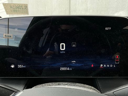 Used 2025 Chevrolet Equinox LT image 35