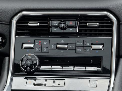 New 2026 Nissan Armada Platinum image 23