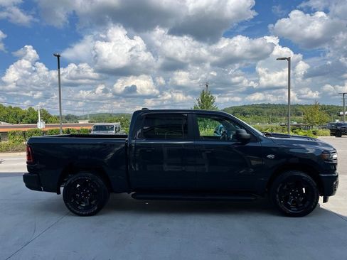 New 2026 RAM 1500 Express AWD/4WD image 22