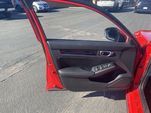 Used 2022 Honda Civic Sport Touring image 7