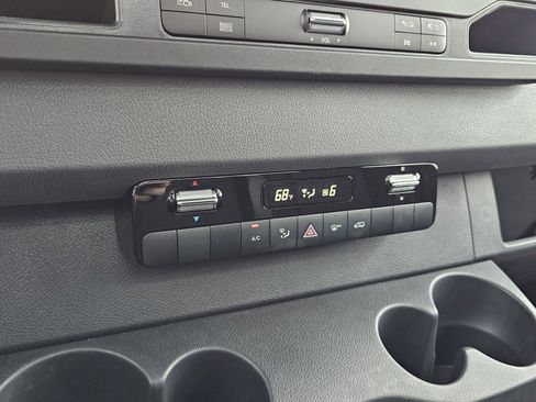 Used 2024 Mercedes-Benz Sprinter 4500 image 28