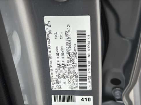 Used 2025 Toyota Tacoma TRD Sport RWD image 32