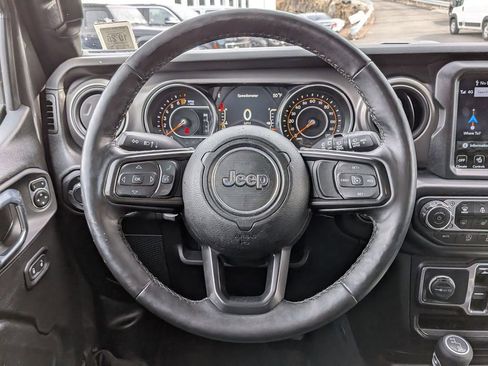 Certified 2022 Jeep Wrangler Unlimited Sport w/ Sun And Sound Package AWD/4WD image 13