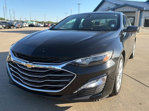 Used 2020 Chevrolet Malibu LT FWD image 4