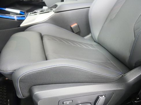 Used 2026 BMW X3 xDrive30 w/ M Sport Package image 9