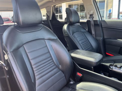 Used 2024 Kia Sportage SX FWD image 19