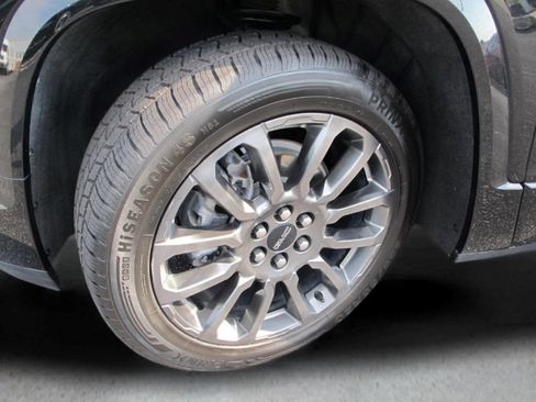 Used 2022 GMC Acadia Denali w/ Black Diamond Edition AWD/4WD image 25