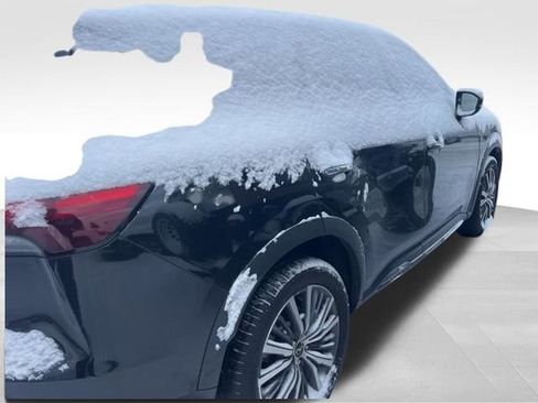 Used 2024 INFINITI QX60 Sensory image 9