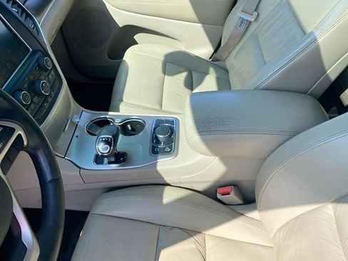 Used 2014 Jeep Grand Cherokee Limited AWD/4WD image 40