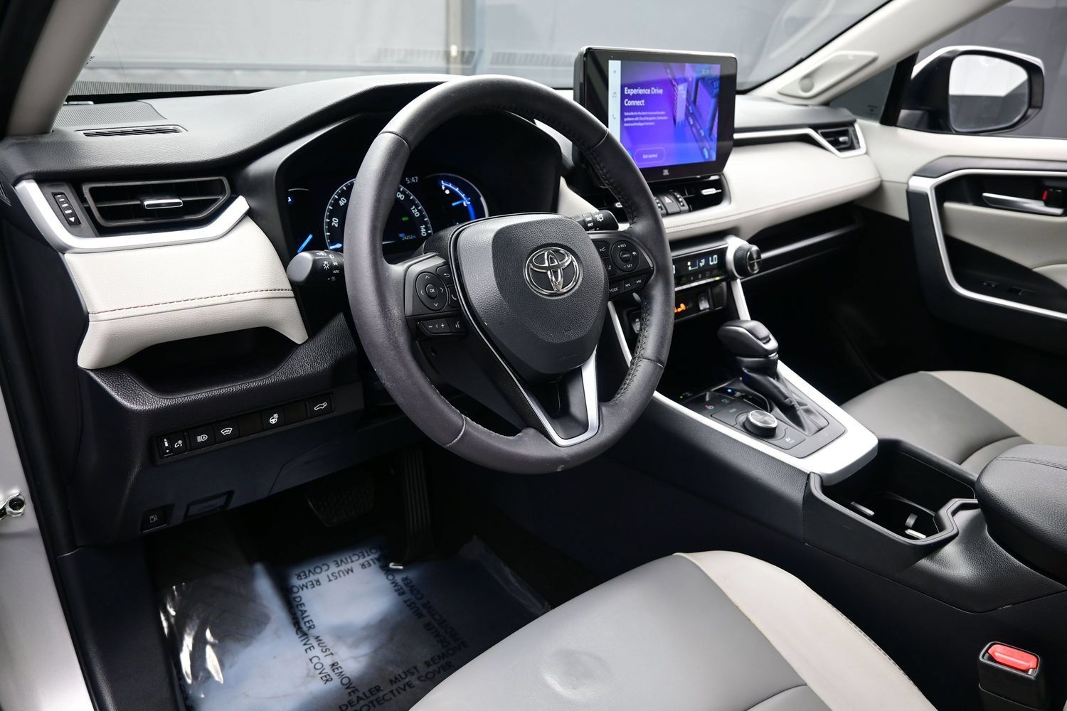 Used 2024 Toyota RAV4 XLE Premium w/ Weather Package AWD/4WD image 13