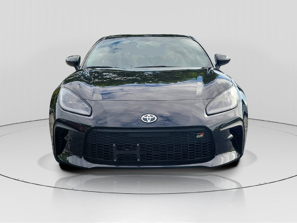 Used 2023 Toyota GR86 Premium w/ ALL Weather Mat Package (TMS) RWD image 2