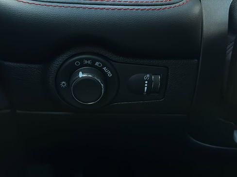 Used 2025 Dodge Durango GT AWD/4WD image 21