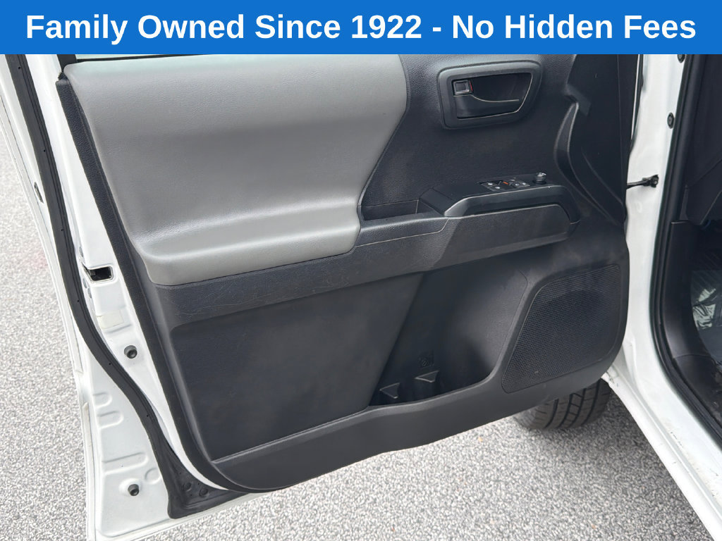 Used 2023 Toyota Tacoma SR RWD image 10