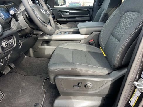 New 2026 RAM 1500 4x4 Crew Cab image 12