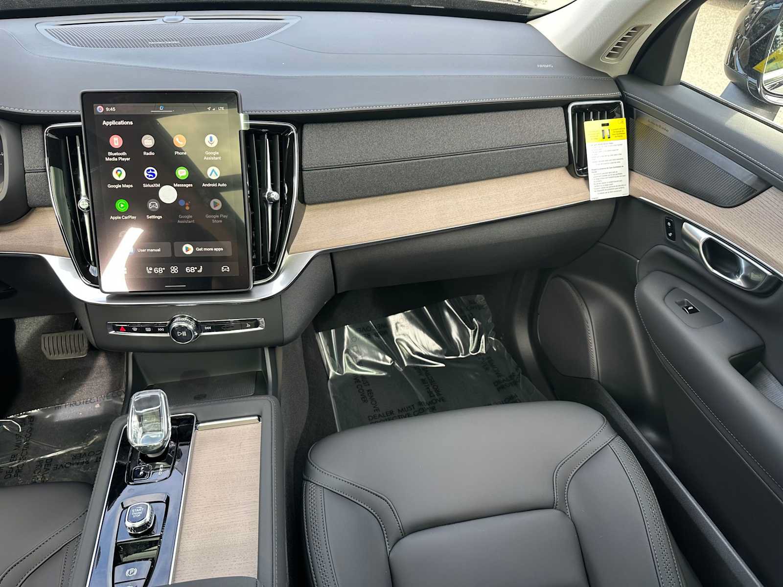 New 2026 Volvo XC90 T8 Plus w/ Protection Package AWD/4WD image 19