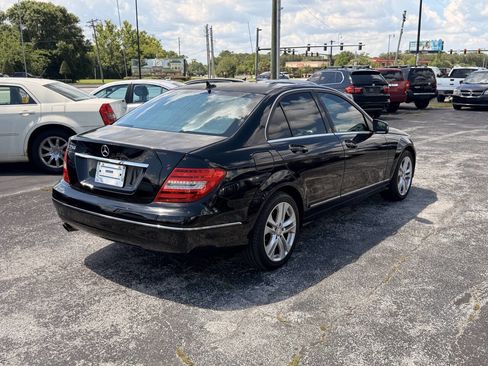 Used 2013 Mercedes-Benz C 250 Sedan image 4