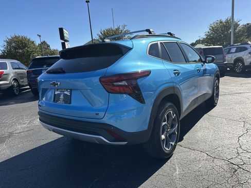 New 2026 Chevrolet Trax LT w/ Driver Confidence Package image 9