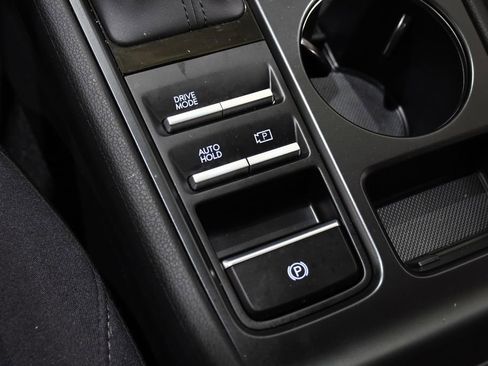 Certified 2025 Hyundai Sonata SE image 22