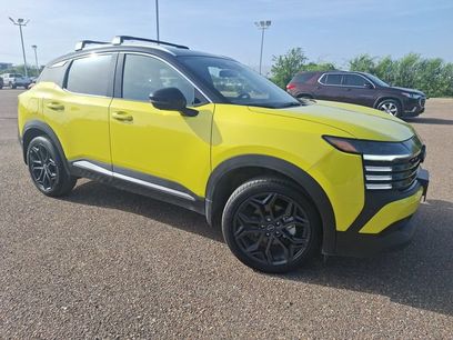 Used 2026 Nissan Kicks SR w/ Cold Weather Package