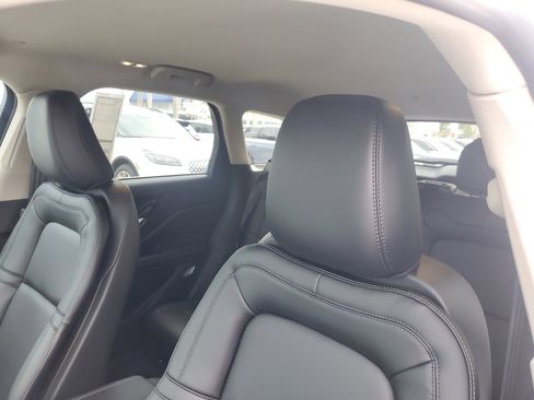 New 2025 Lincoln Corsair FWD image 21