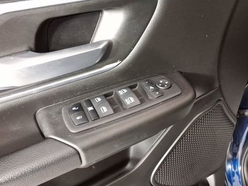Used 2023 RAM 1500 Big Horn AWD/4WD image 14