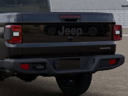 New 2026 Jeep Gladiator Sport AWD/4WD image 13