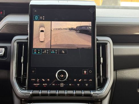 New 2026 GMC Yukon XL Elevation w/ Elevation Premium Package image 38