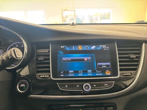 Used 2020 Buick Encore Preferred image 30