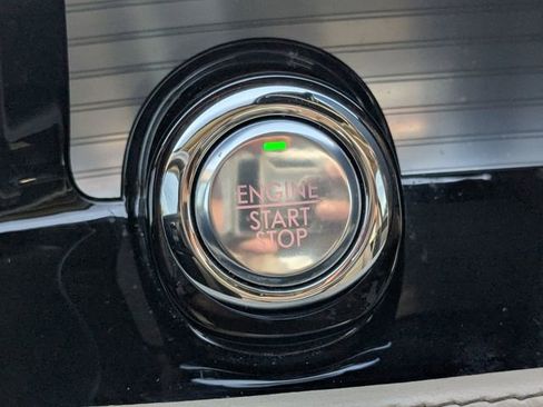 Used 2020 Lincoln Corsair FWD w/ Convenience Package image 28