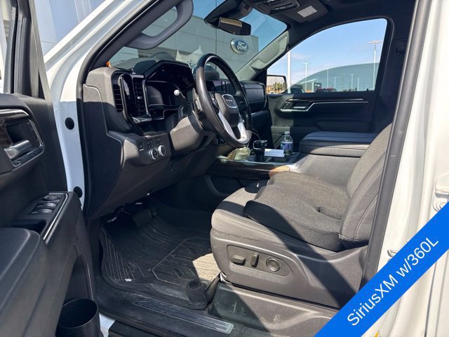 Used 2023 GMC Sierra 1500 Elevation w/ X31 Off-Road Package AWD/4WD image 10
