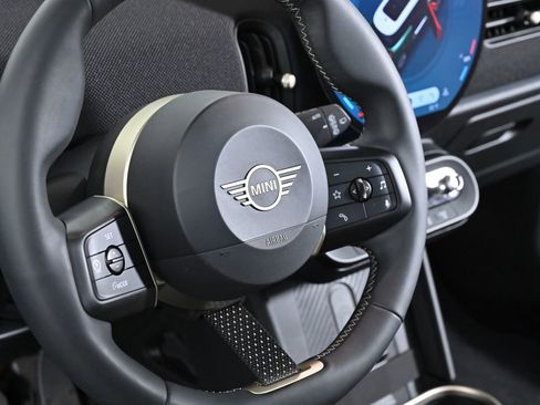 Certified 2025 MINI Cooper S image 14