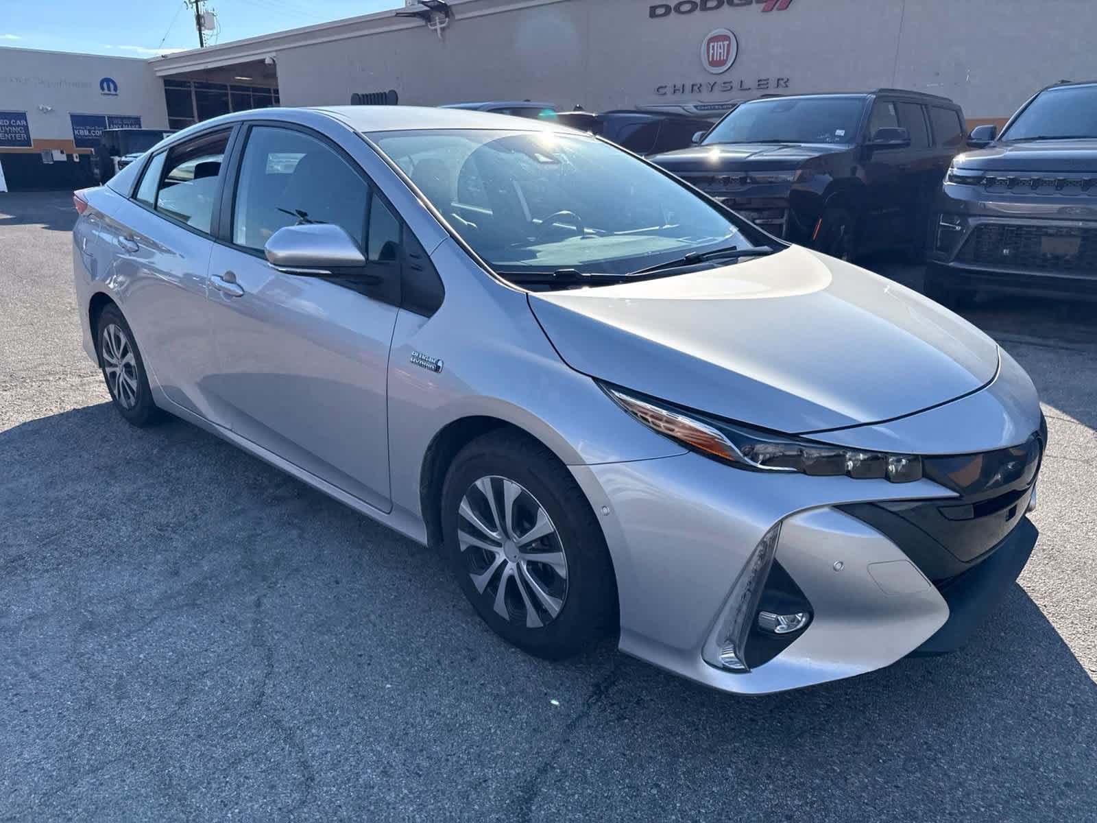 Used 2021 Toyota Prius Prime Limited FWD image 9