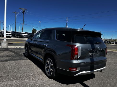 Used 2021 Hyundai Palisade SEL w/ Convenience Package FWD image 3